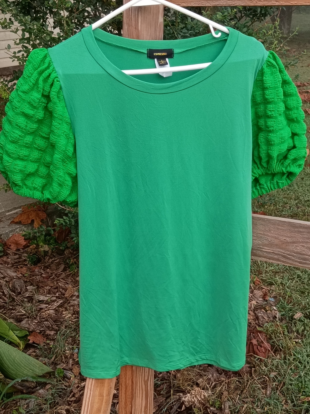 Espresso Bright Green Puff-Sleeve Short Sleeve Tee
